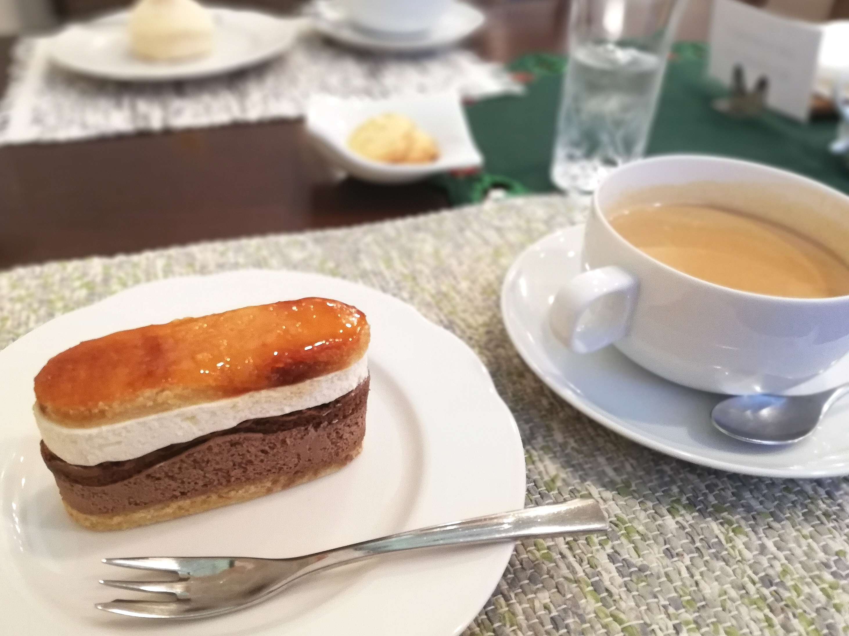 ゆったりイートインできるケーキ屋さん