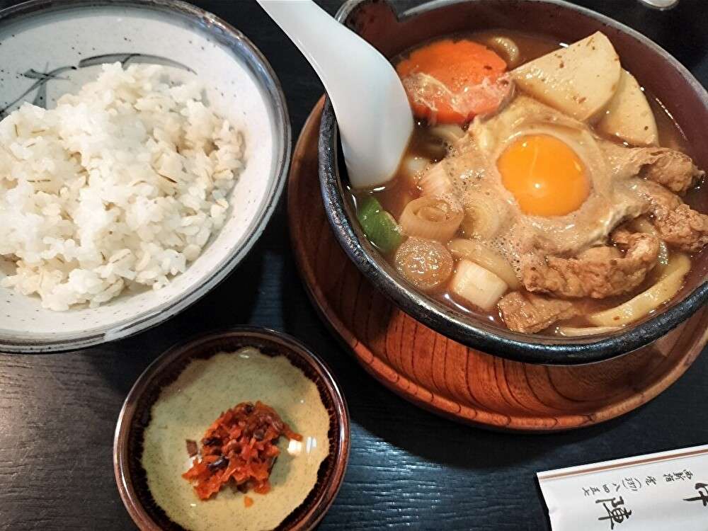 老舗な煮込みうどん