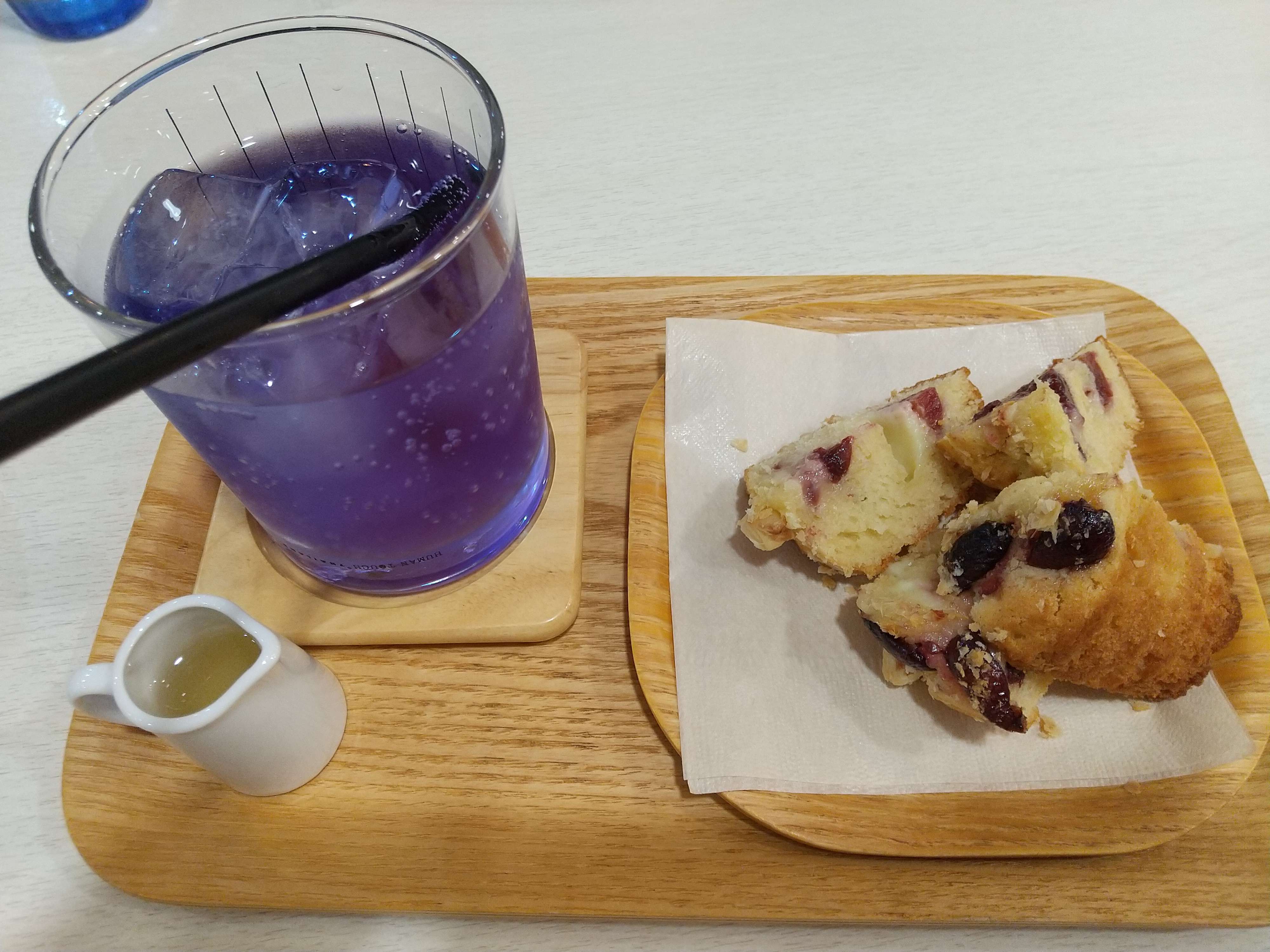 焼きたてマフィンが美味しいカフェ