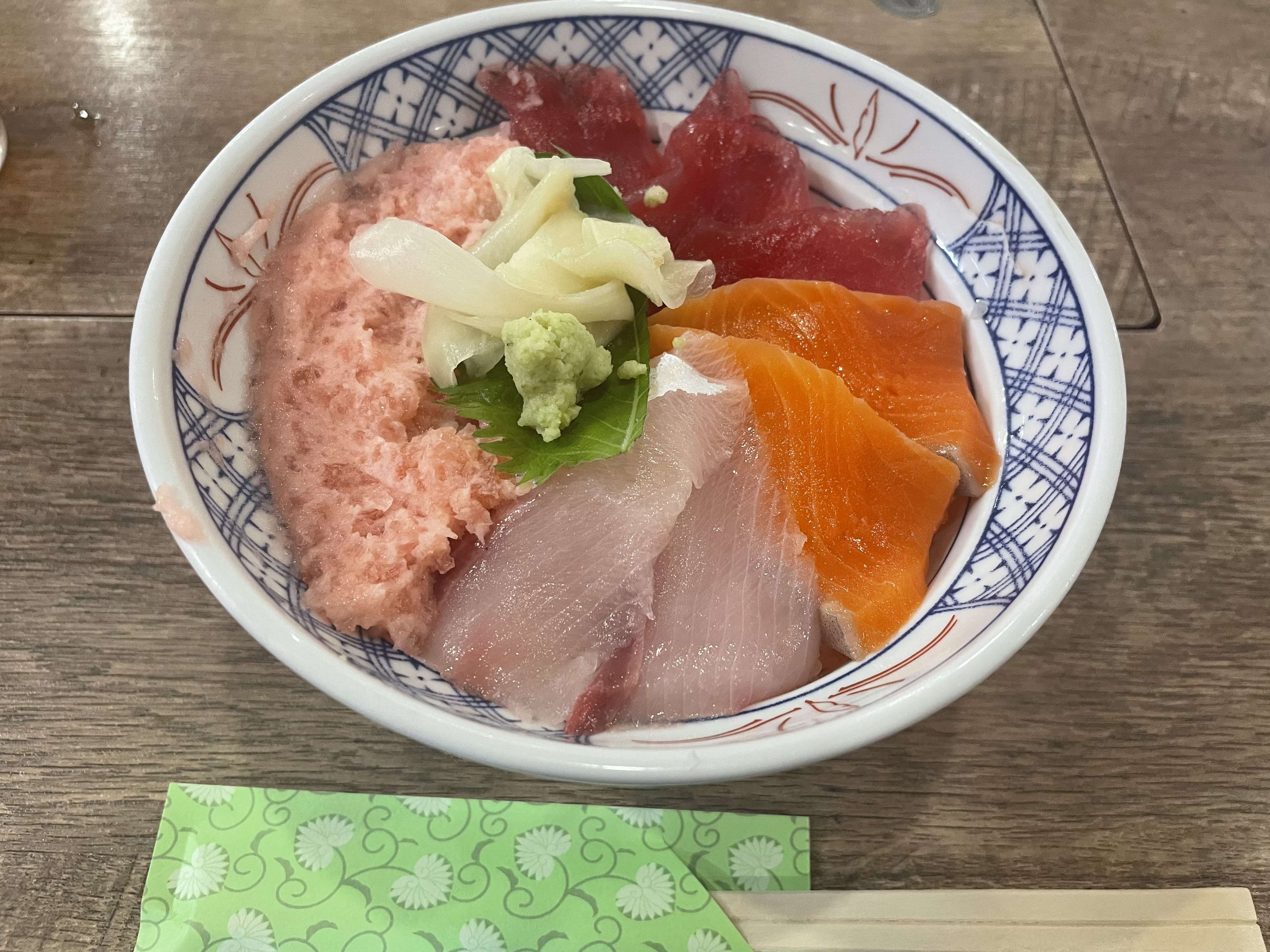 お手頃　海鮮居酒屋でランチ