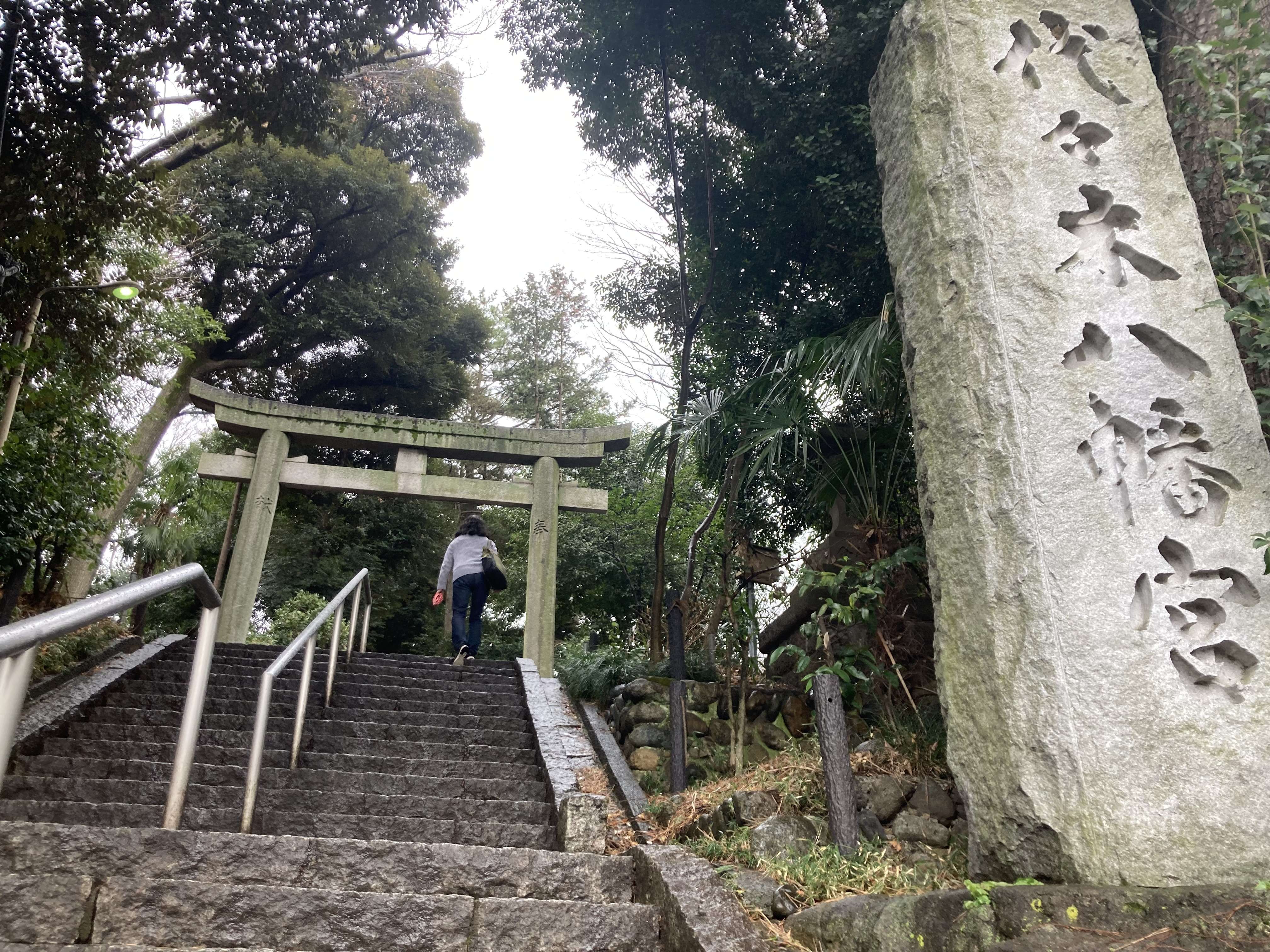 遺跡もあります！代々木八幡宮