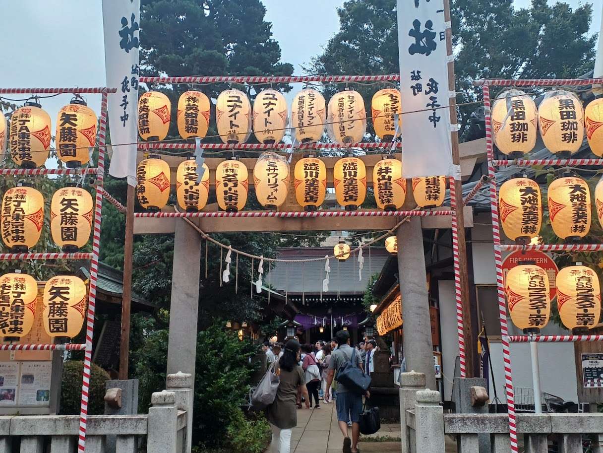 愛されている地域の神社　砧の三峯神社